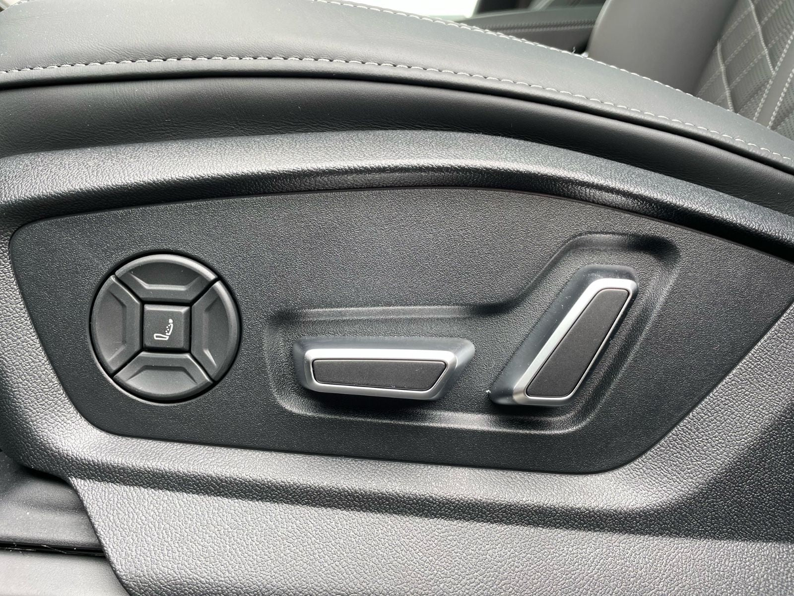 Audi Q8 50 TDI Facelift - Samsaru's Car Outlet