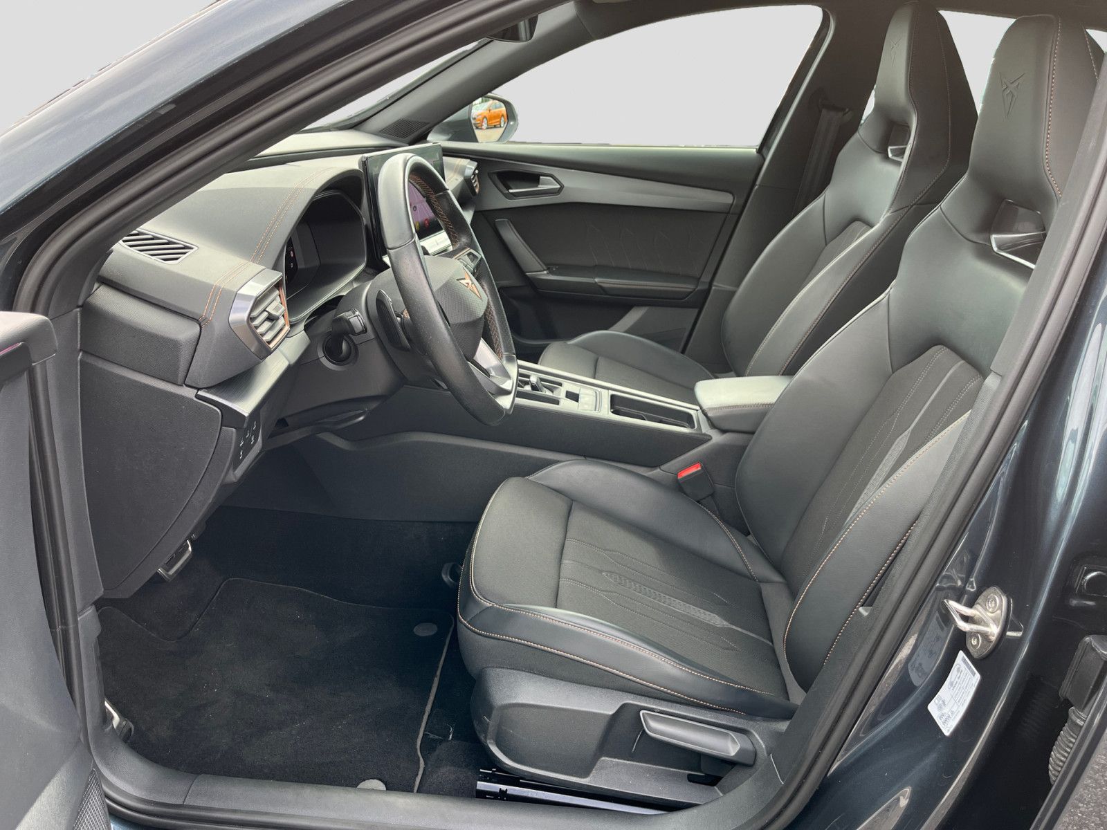 Cupra Formentor VZ 2.0TSI DSG 4Drive AHK LED ACC PLA C