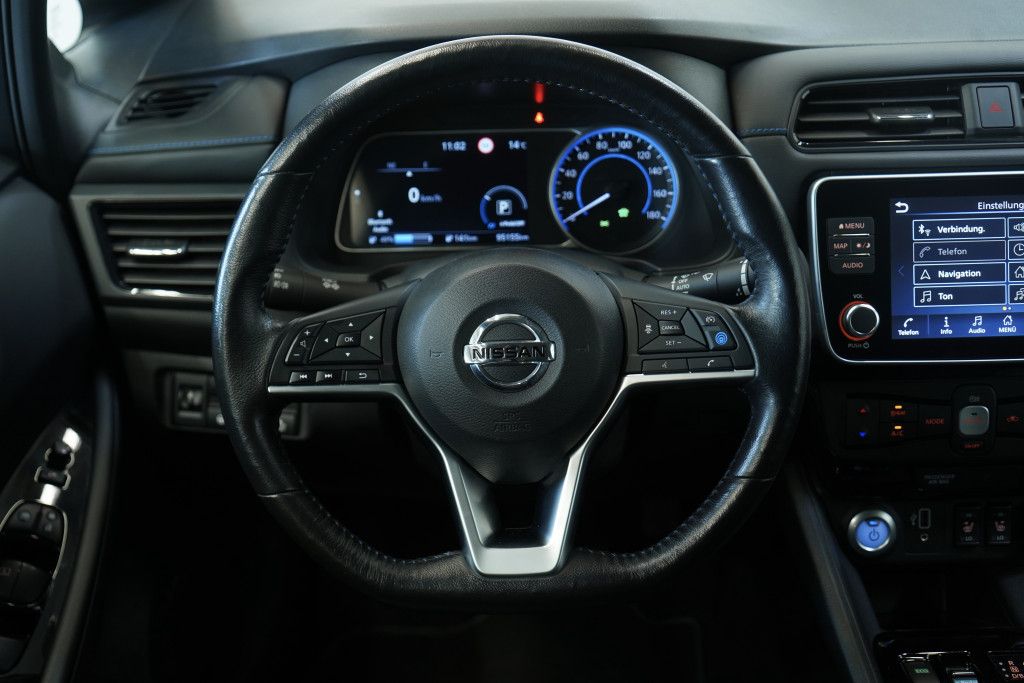 Nissan Leaf 40 kWh - Samsaru's Car Outlet