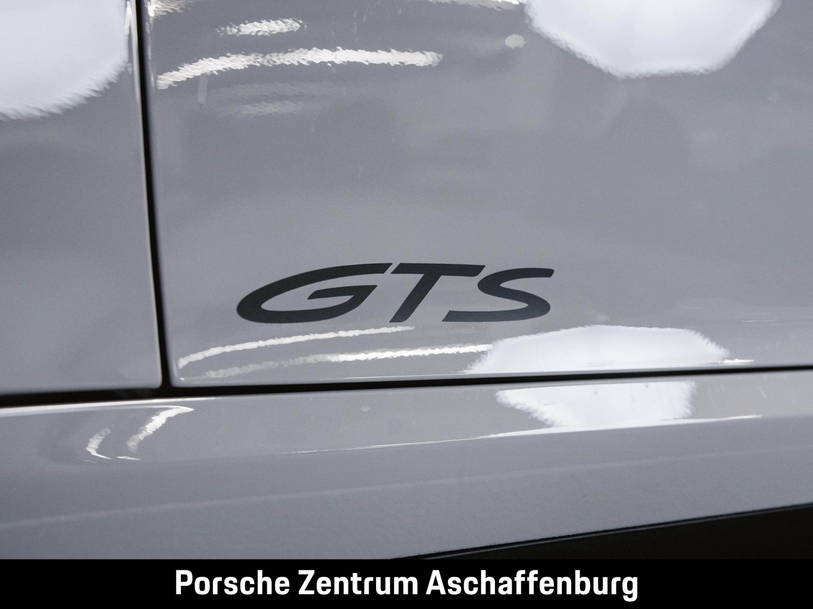 Porsche 911 Carrera 4 GTS Liftsystem BOSE Sportsitze