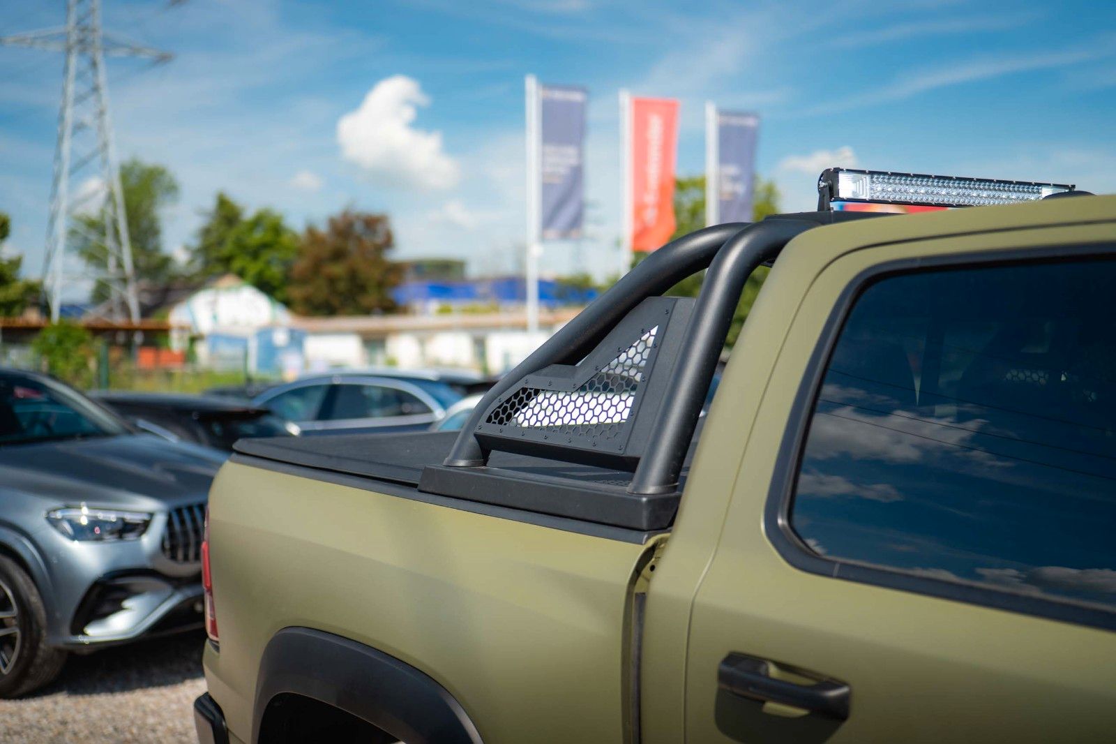 Dodge RAM 5.7 V8 HEMI 4x4 LARAMIE OFFROAD TRX Styling