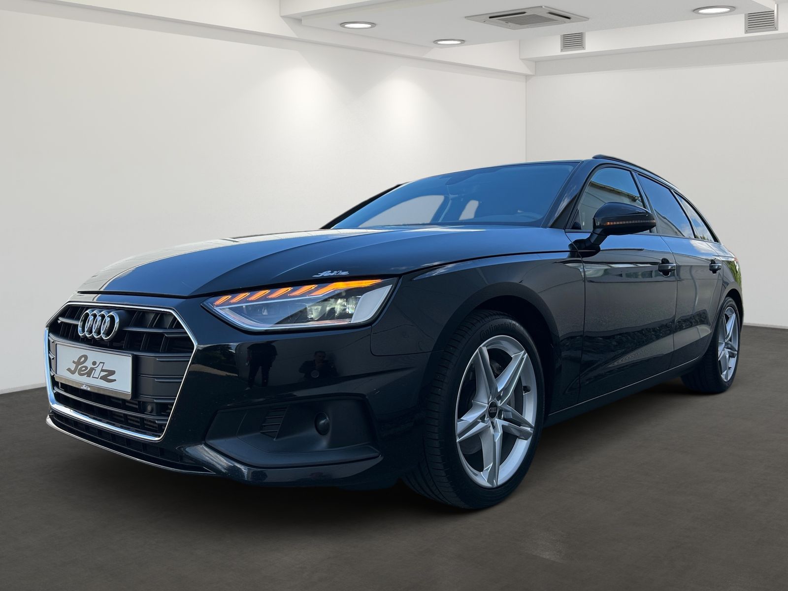 Audi A4 Avant 40 TFSI - Samsaru's Car Outlet