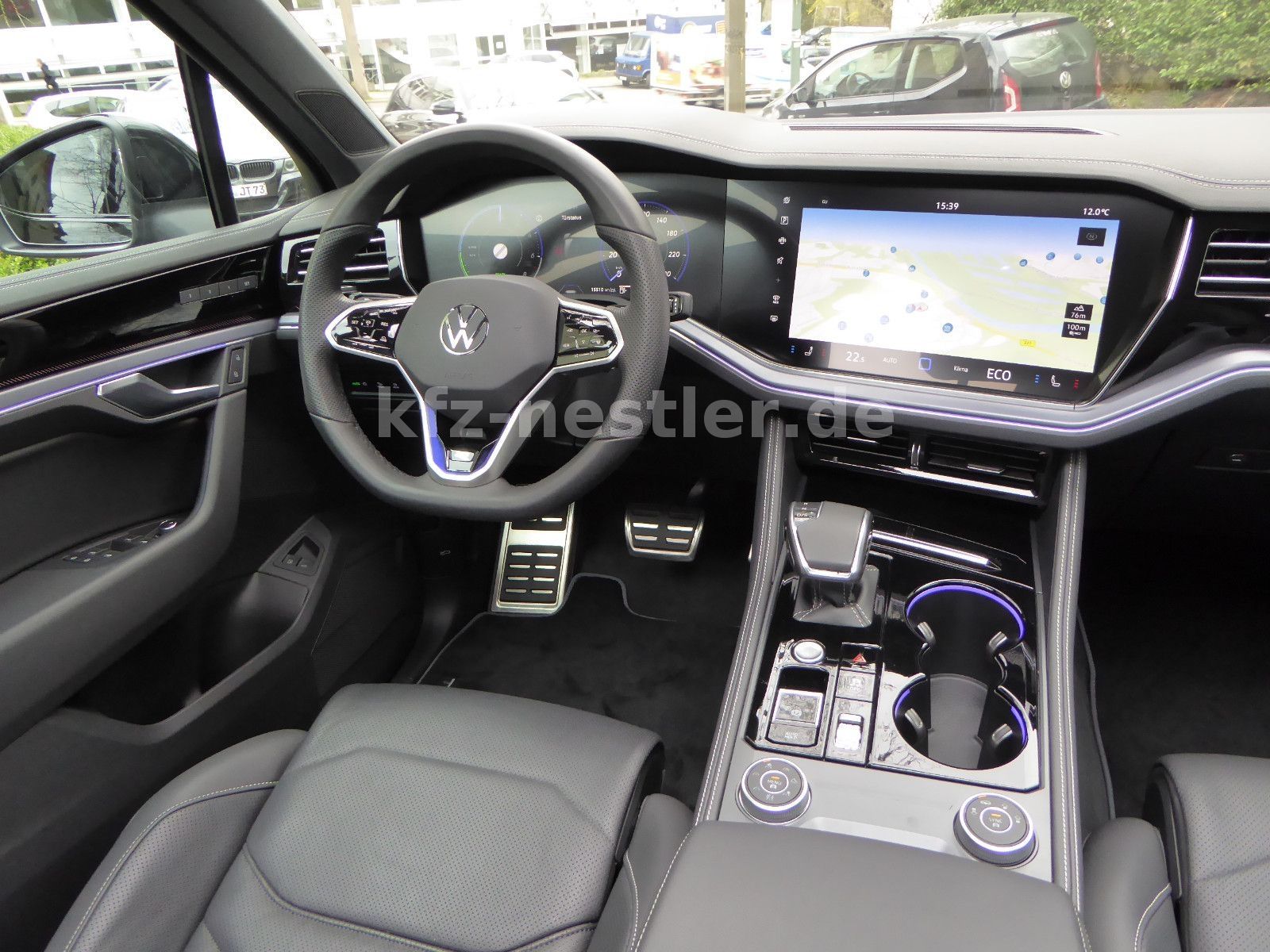 Volkswagen Touareg R eHybrid - Samsaru's Car Outlet
