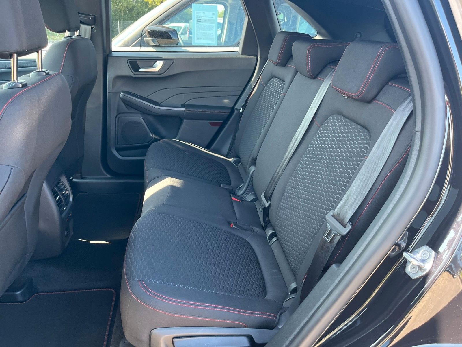 Ford Kuga ST-Line 2.5 FHEV 4x4 - Samsaru's Car Outlet