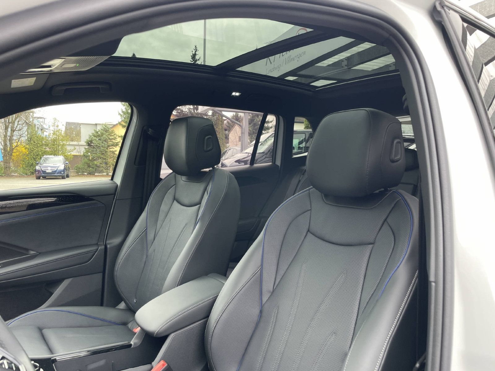 Volkswagen Tiguan TDI R-Line AHK 20Z Area Black Leder Pano