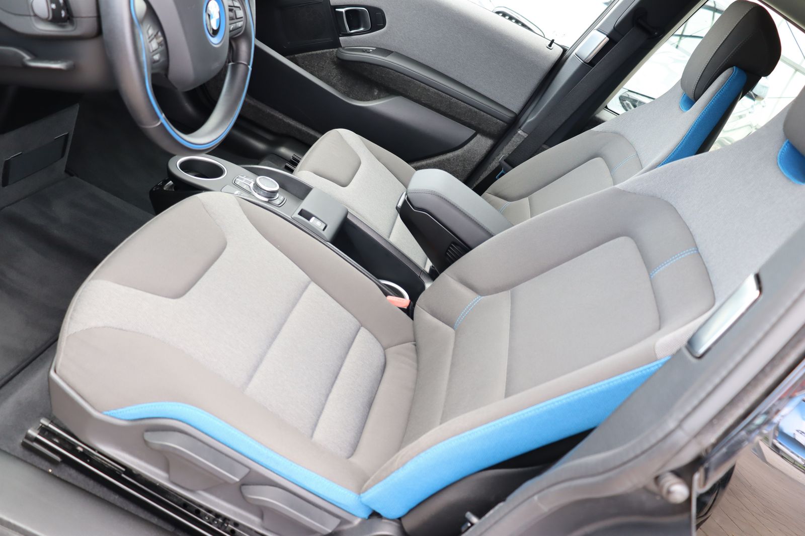 BMW i3 120Ah SPORTPAKET - Samsaru's Car Outlet
