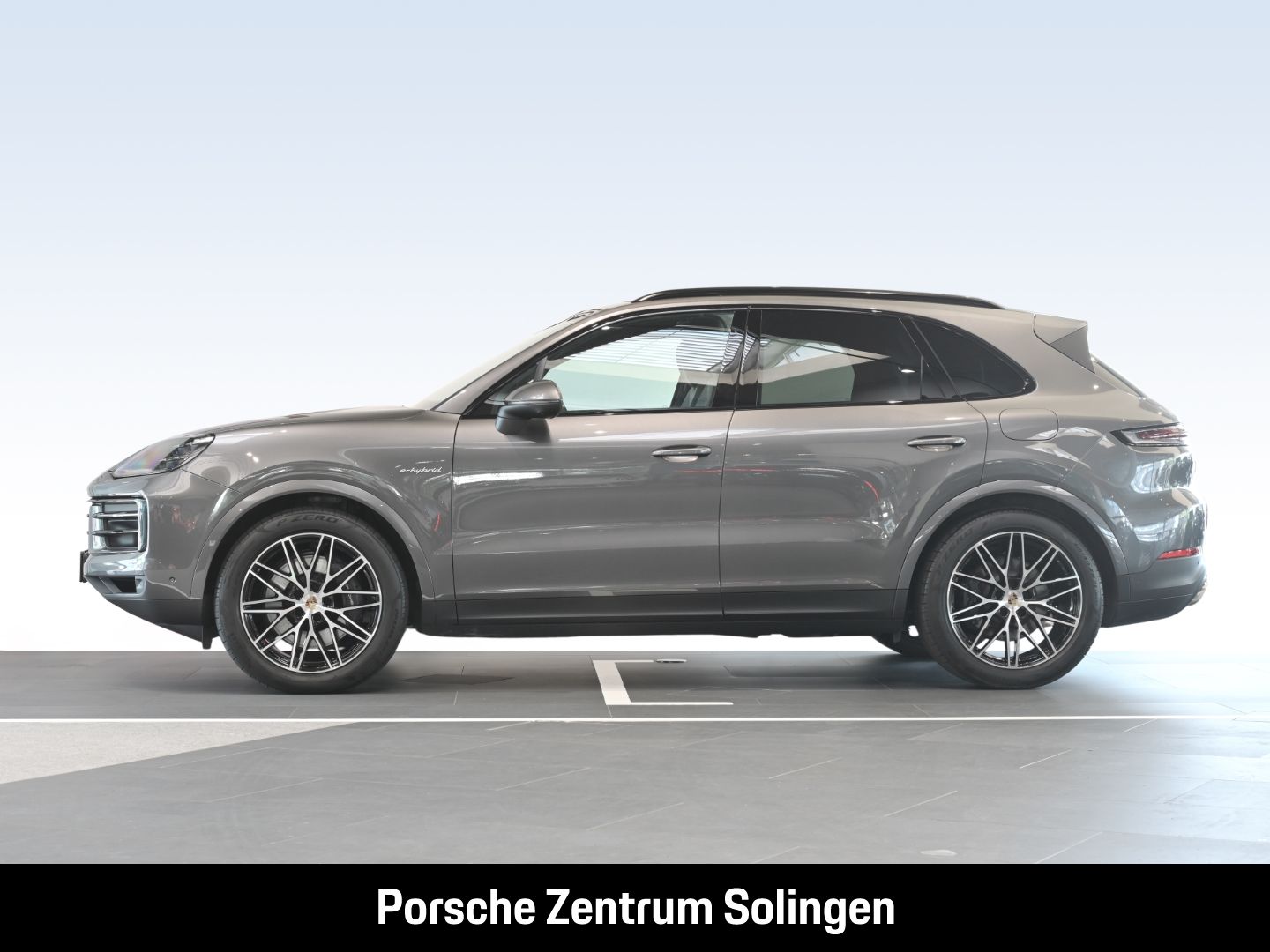 Porsche Cayenne E-Hybrid Pano BOSE HD Matrix 21'' Surrou