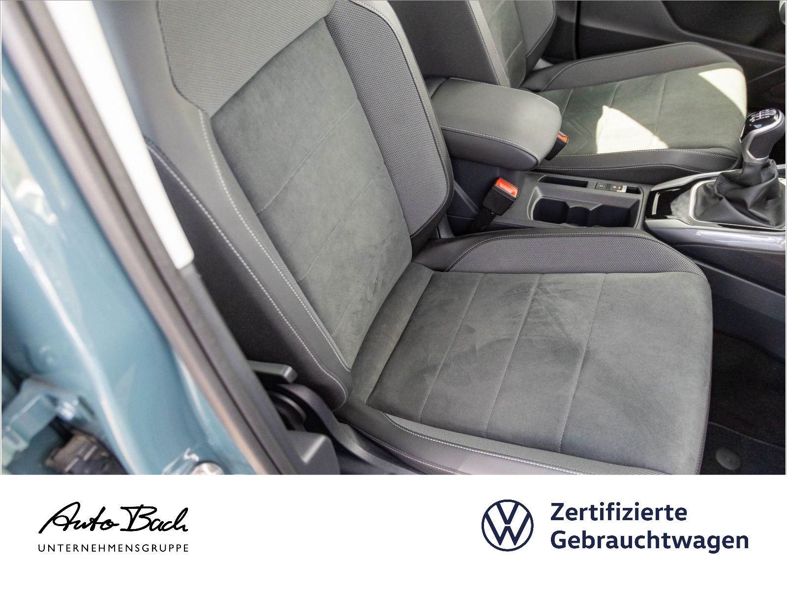 Volkswagen T-ROC 1.0 TSI Style - Samsaru's Car Outlet