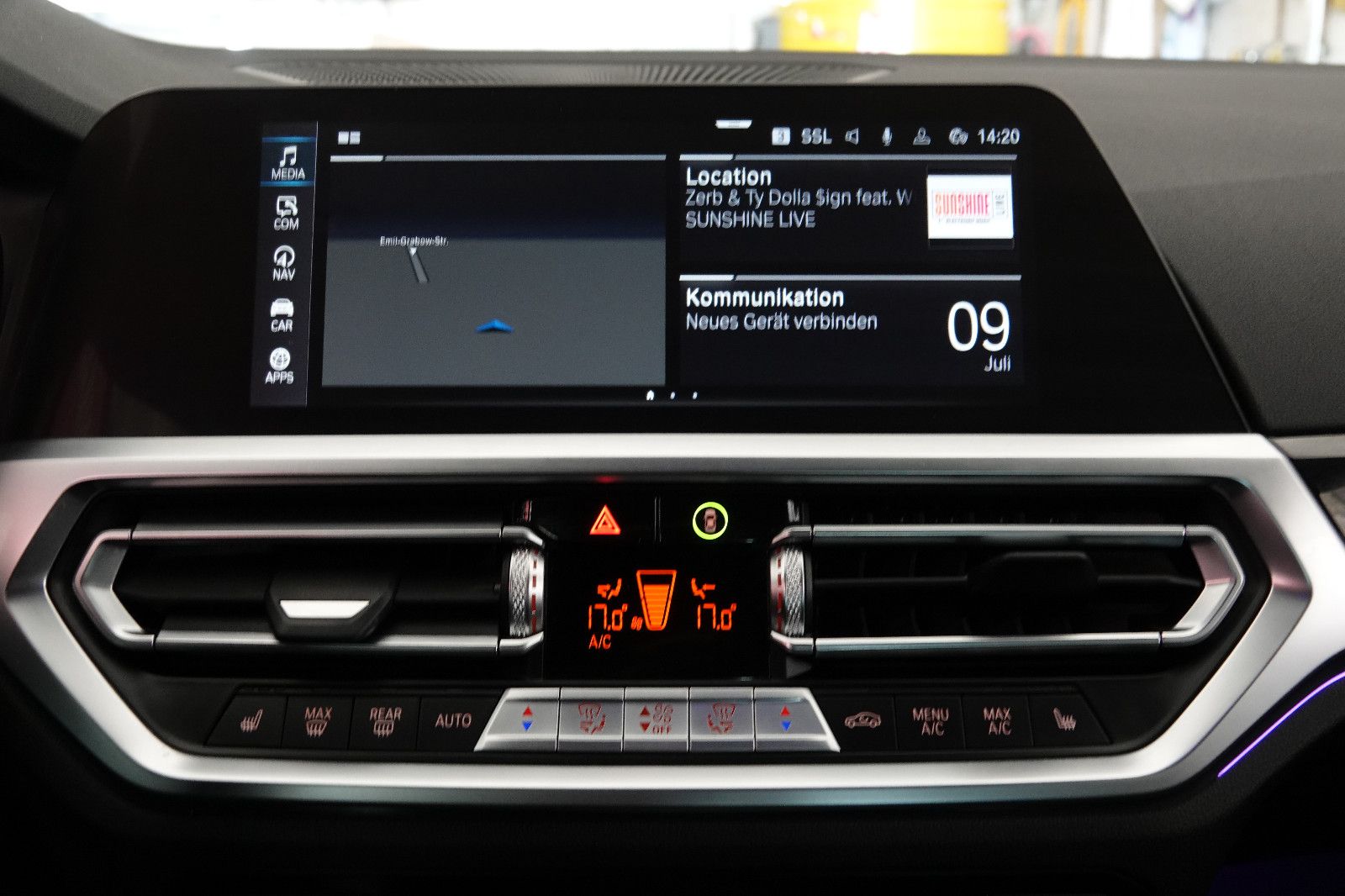 BMW 330e xDrive Touring Sport-Line - Samsaru's Car Outlet