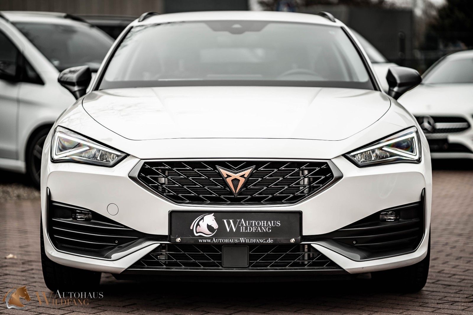 Cupra Leon SB 1.5 eTSI DSG - Samsaru's Car Outlet