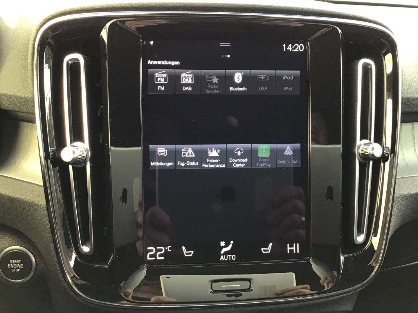 Volvo XC40 T4 Inscription Recharge - Samsaru's Car Outlet