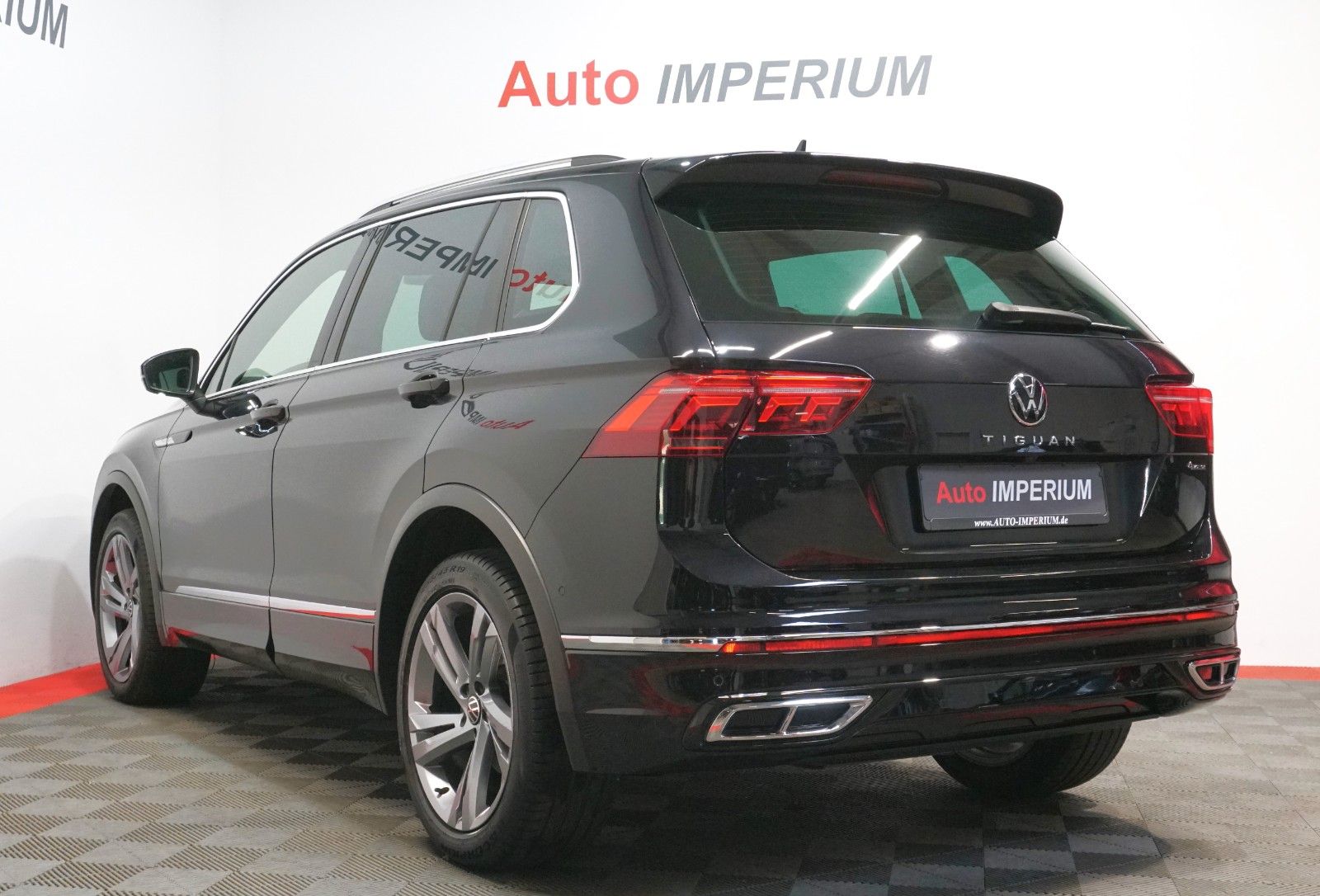 Volkswagen Tiguan R-Line 4Motion 2.0 TDI*IQ.Light*AHK*RfK