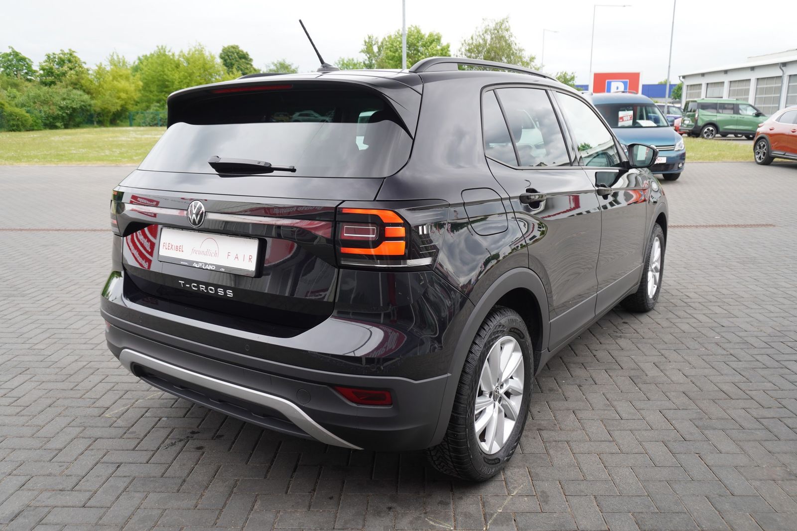 Volkswagen T-Cross 1.0 TSI - Samsaru's Car Outlet