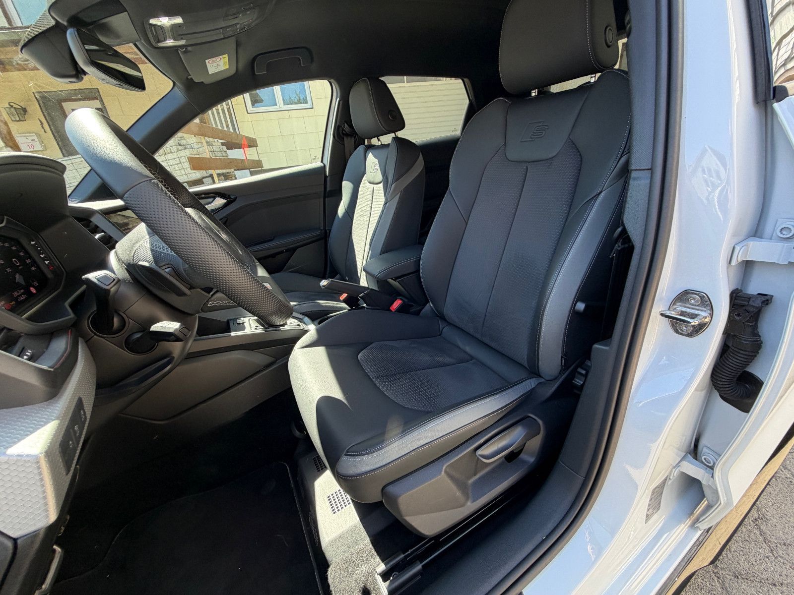 Audi A1 Sportback 40 TFSI S line, S line 2x, VOLL!!