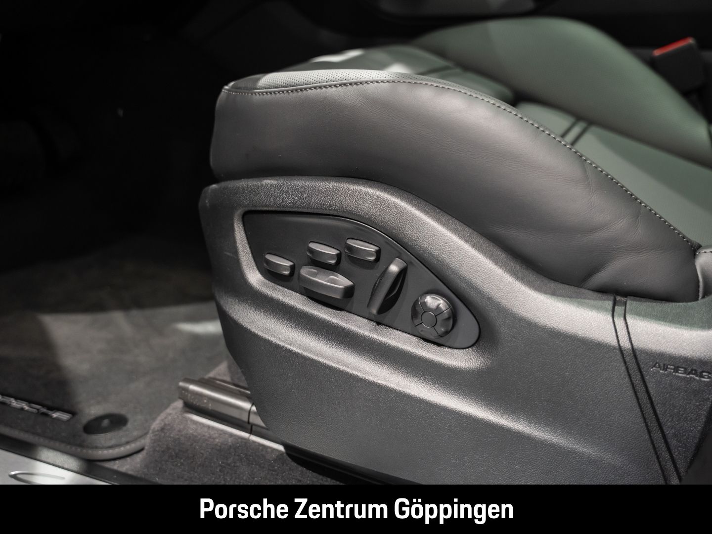 Porsche Cayenne E-Hybrid Coupe BOSE Luftfederung LED