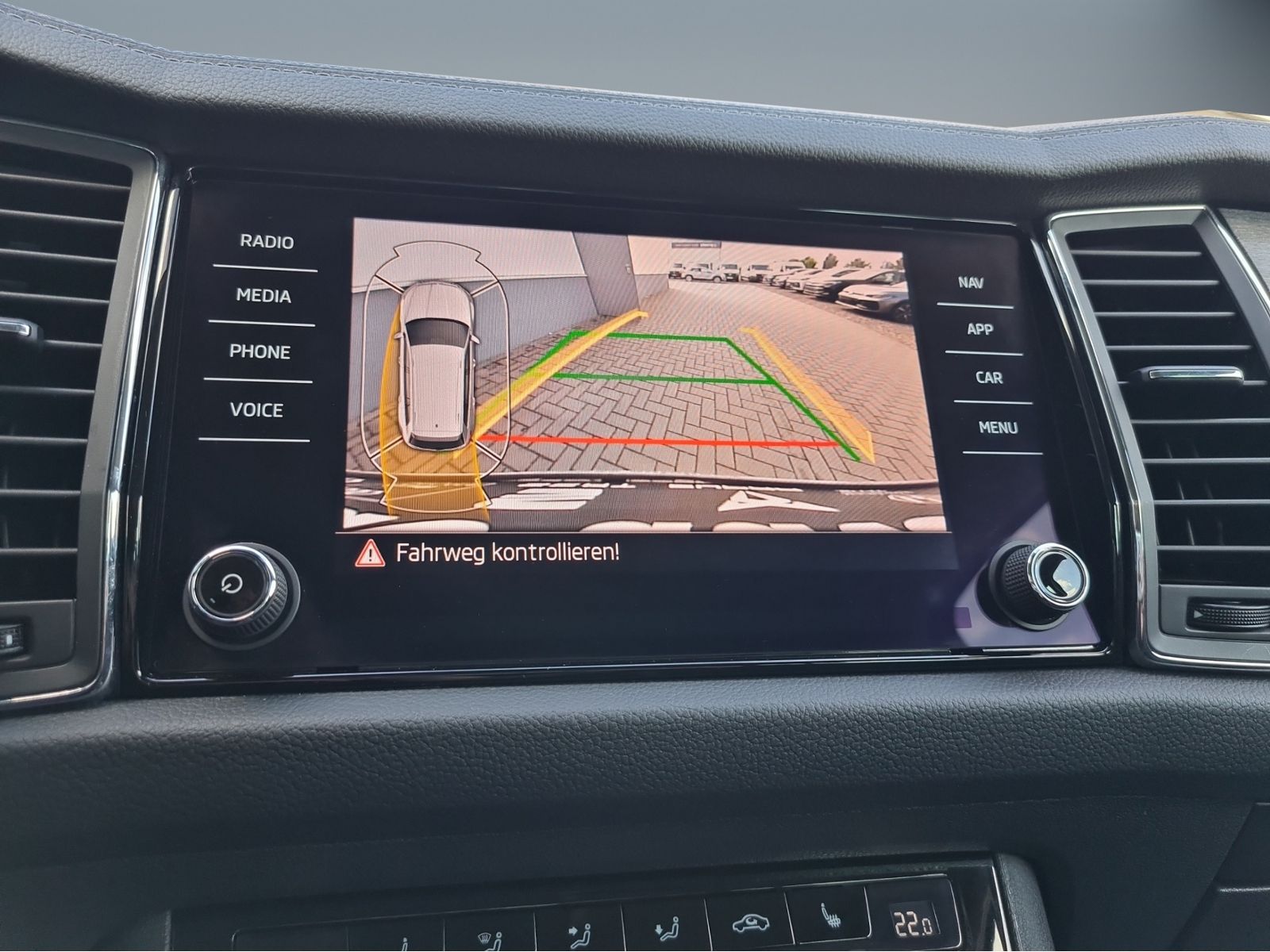 Skoda Kodiaq 1.5 TSI DSG Tour - Samsaru's Car Outlet