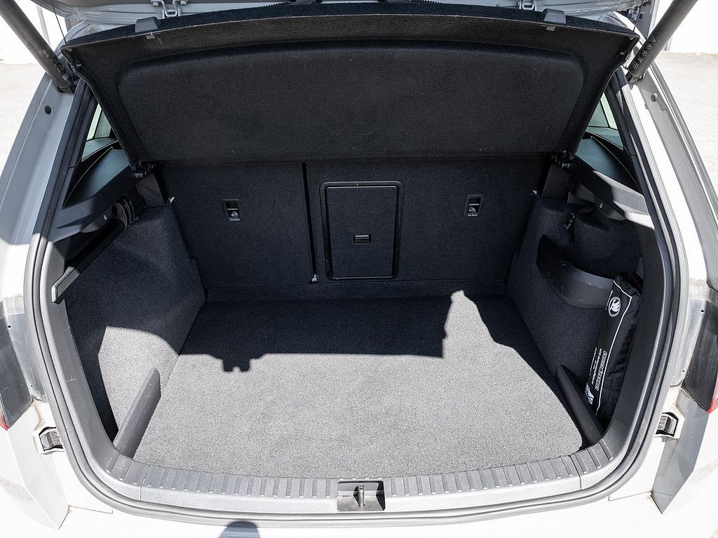 Skoda Karoq 2.0 TSI Sportline 4x4 AHK KAM MATRIX ACC