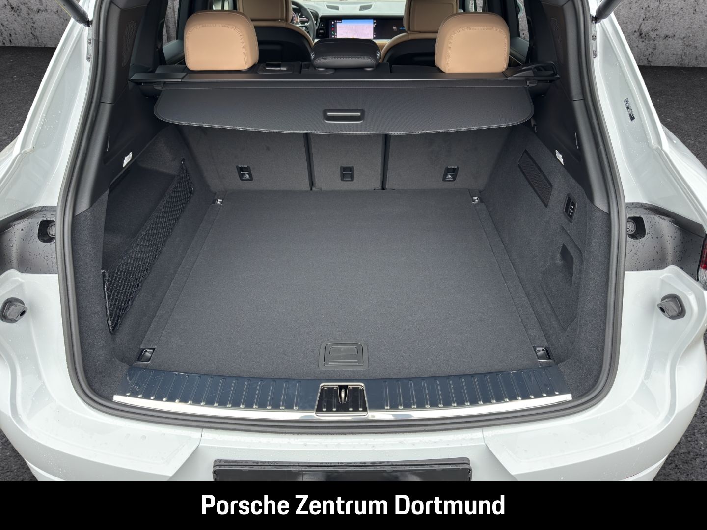 Porsche Cayenne BOSE InnoDrive Panoramadach LED-Matrix