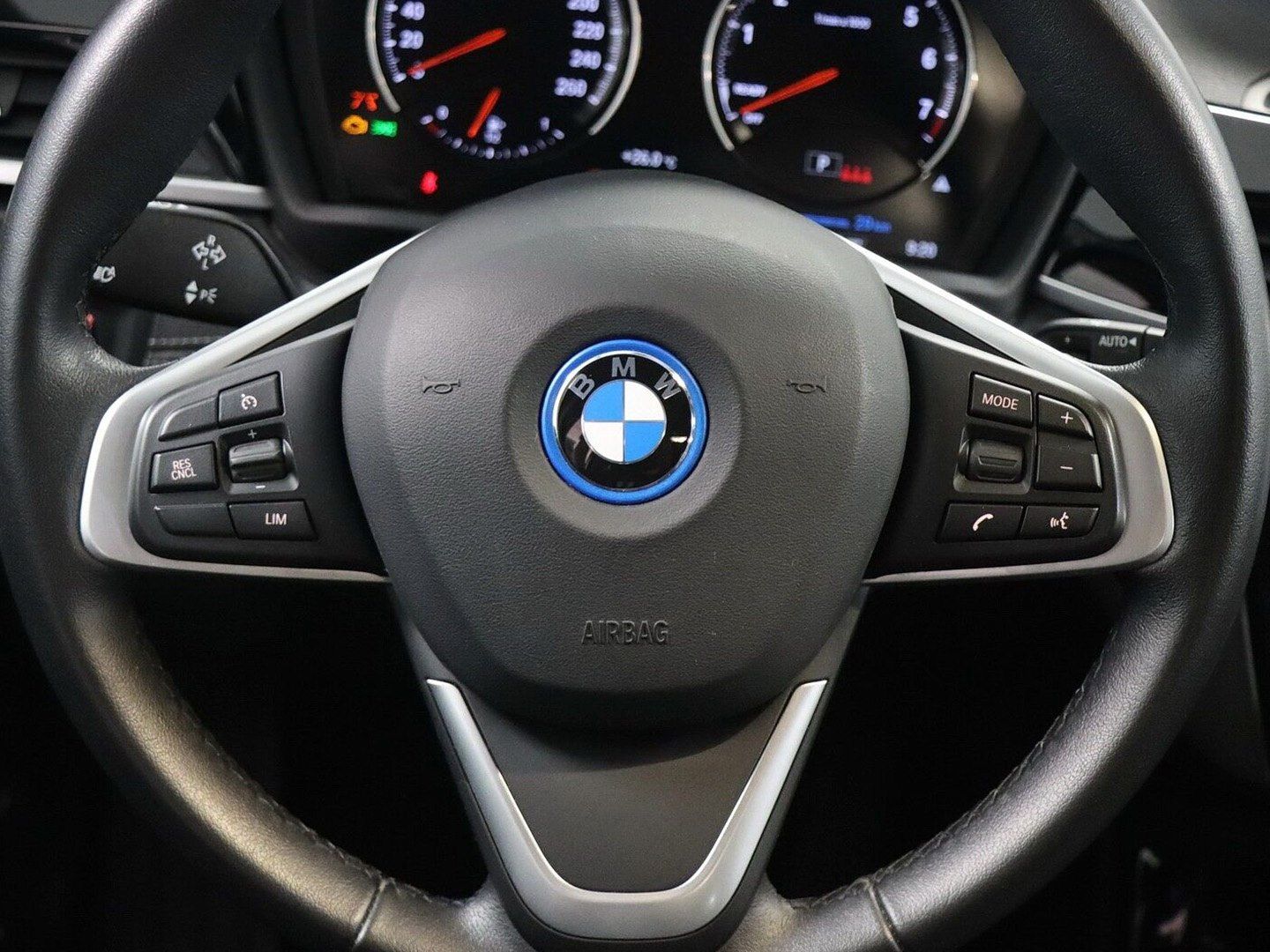 BMW X1 xDrive25e Sport Line - Samsaru's Car Outlet