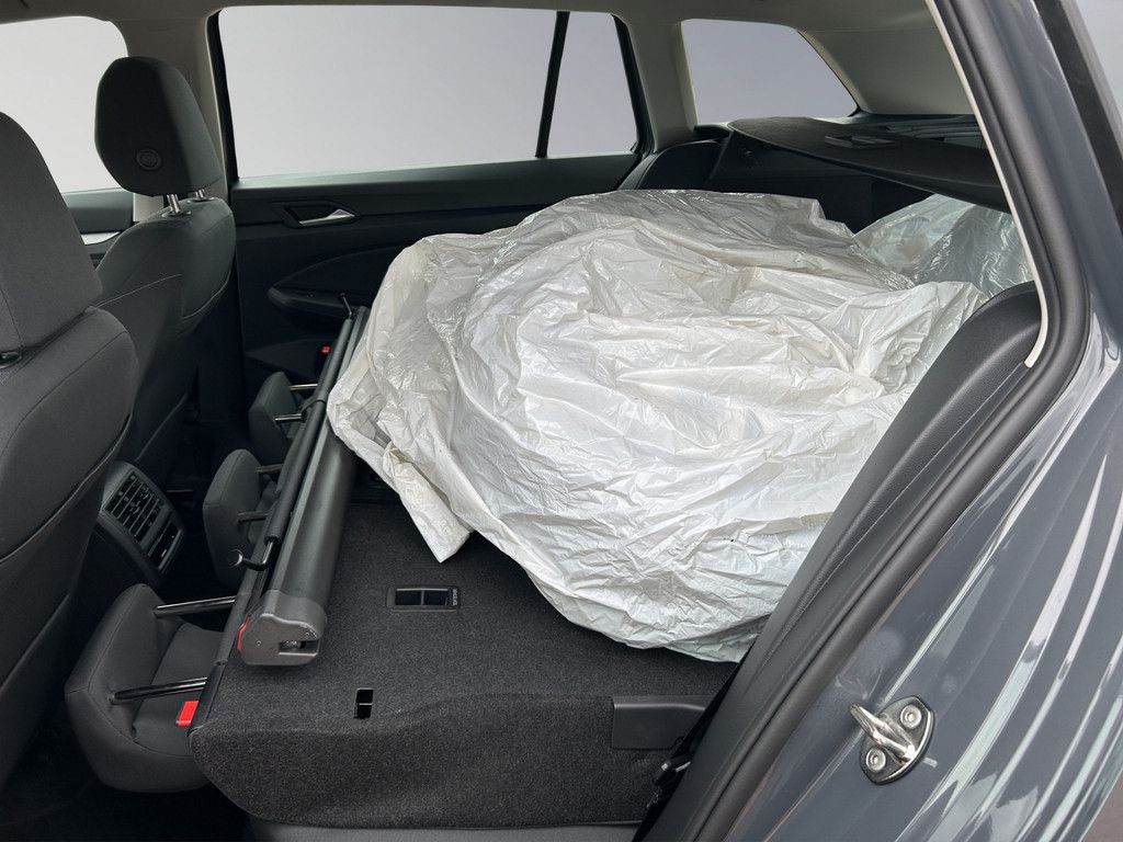 Volkswagen Golf VIII Variant Life - Samsaru's Car Outlet