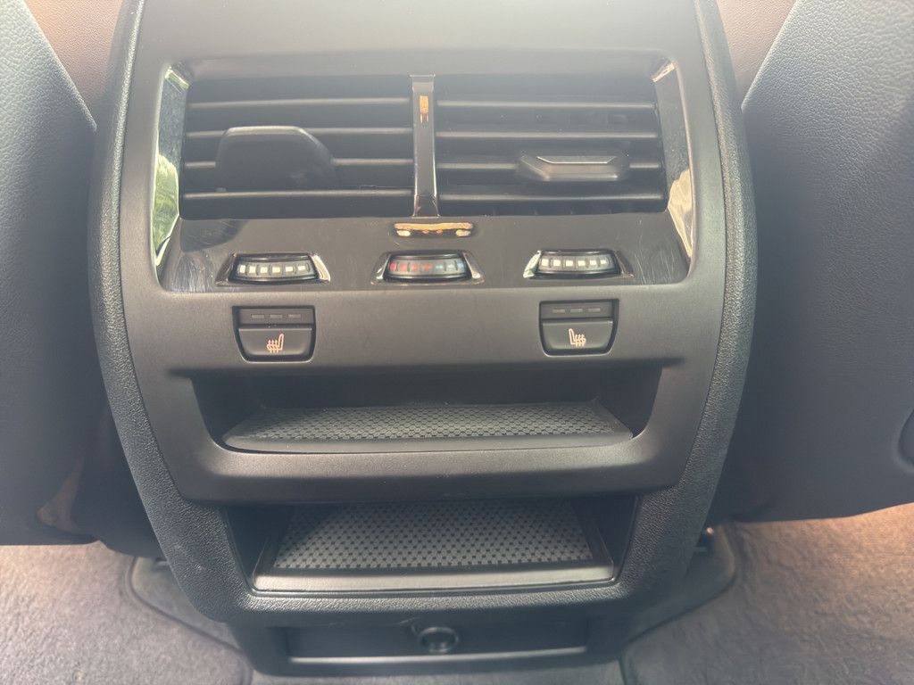 BMW X5 xDrive30d xLine LASER NAVI HUD KAMERA 20" AHK