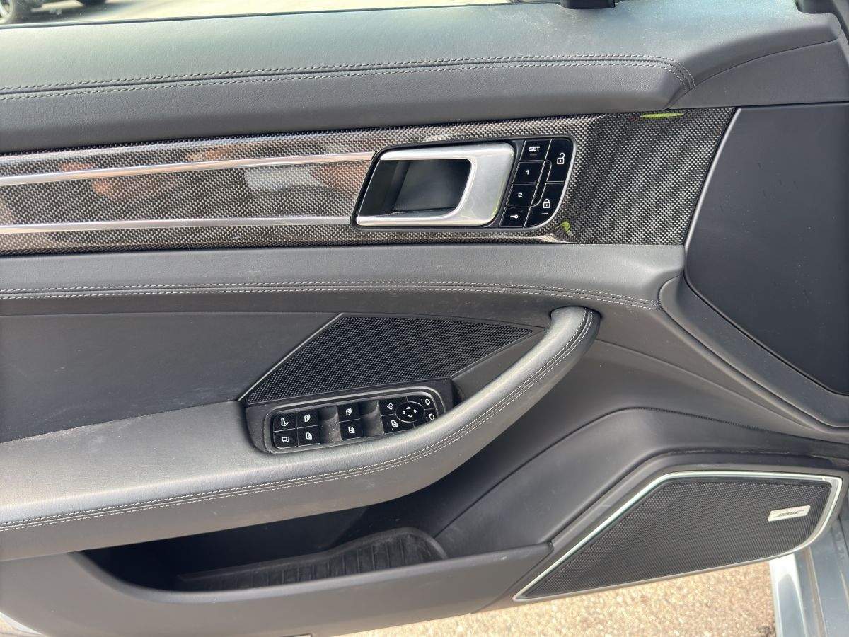 Porsche Panamera 4S E-Hybrid | Hinterachslenkung | BOSE