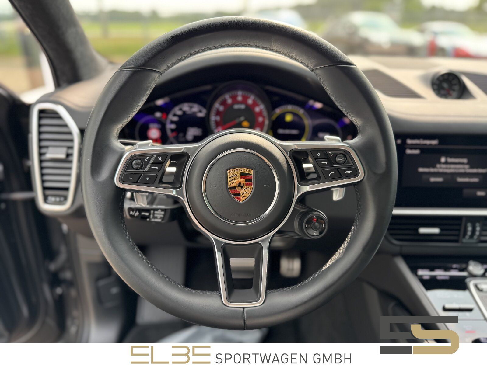 Porsche Cayenne GTS MATRIX PANO LUFT E-AHK BOSE 360° HUD