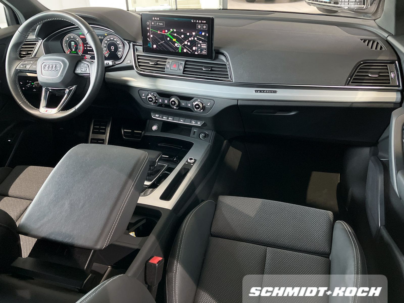Audi Q5 40 2.0 TDI quattro S line S tronic - Samsaru's Car Outlet