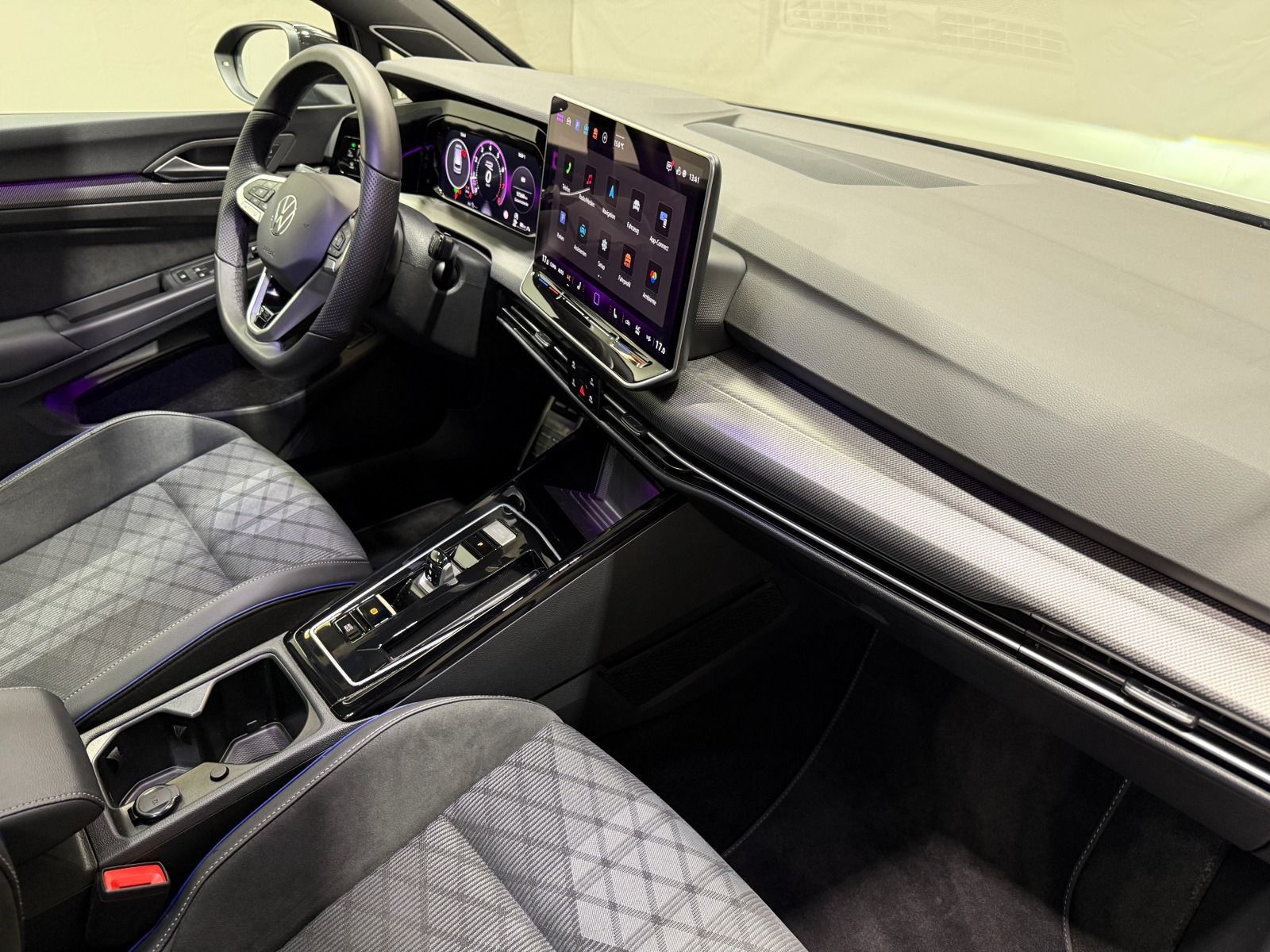 Volkswagen Golf Variant R-Line 2.0 TSI DSG 4M Black Style