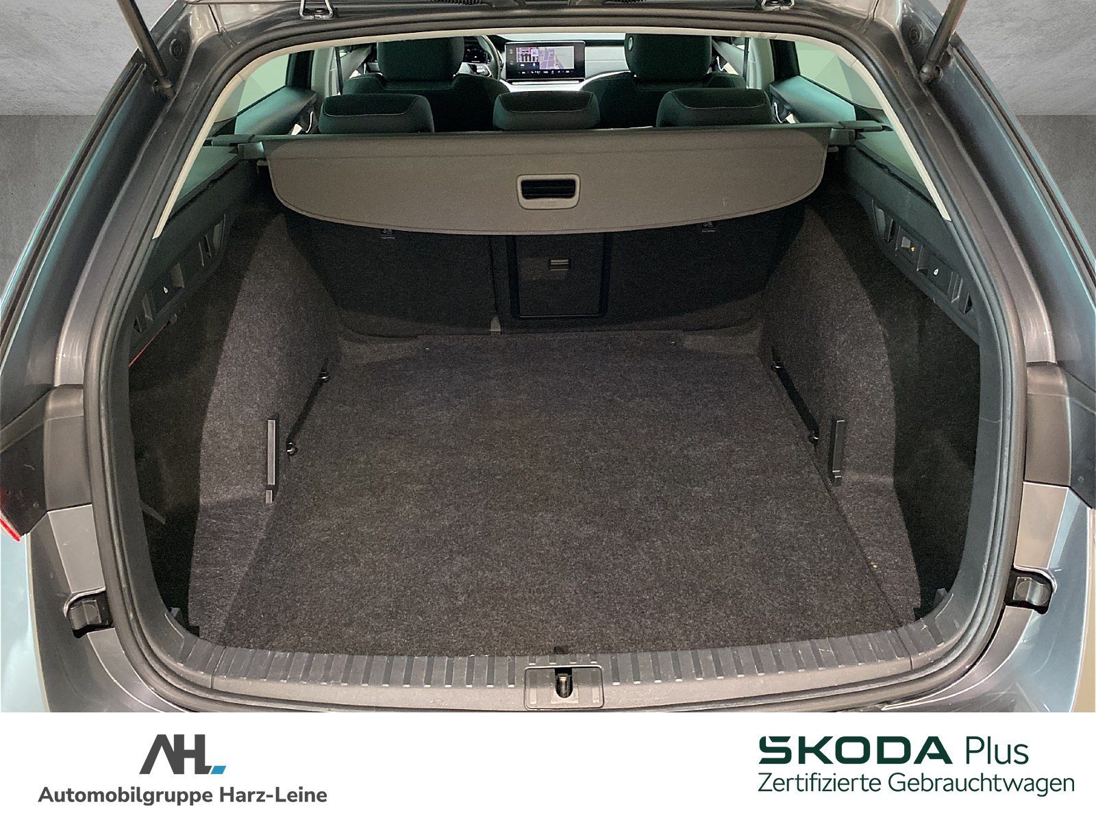 Skoda Octavia Combi 2.0 TDI Style 4x4 - Samsaru's Car Outlet