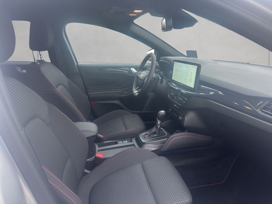 Ford Focus Turnier 1.0 EcoBoost Hybrid Aut. ST-LINE X