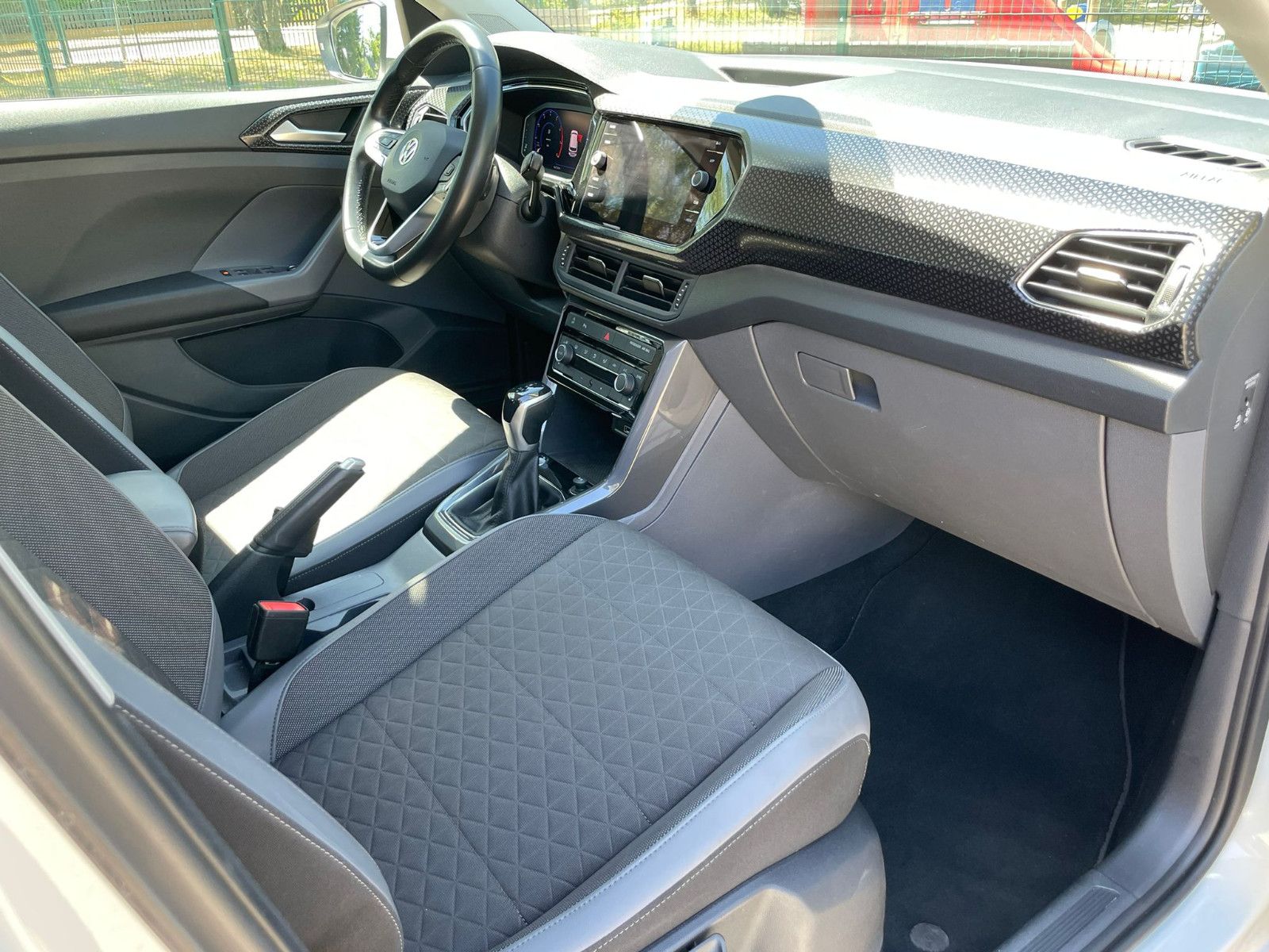 Volkswagen T-Cross Style 1.0 TSi - Samsaru's Car Outlet
