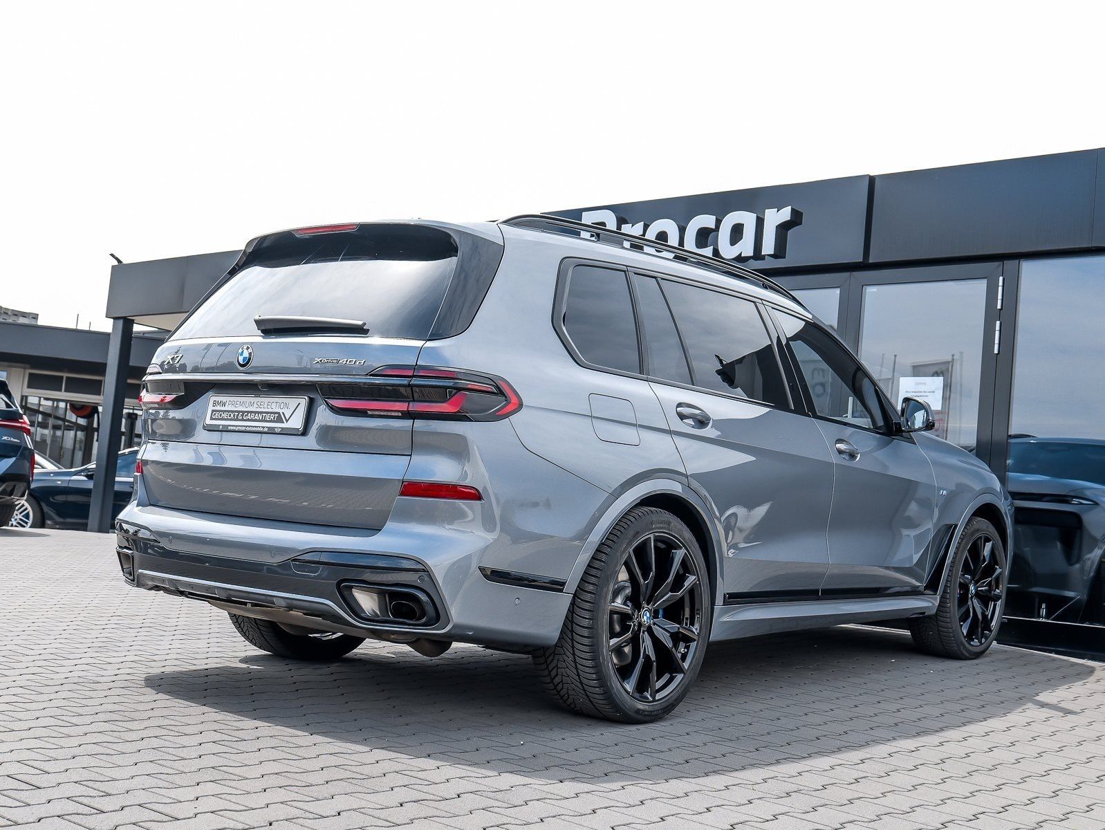 BMW X7 xDrive40d M Sport HUD PANO ACC AHK RFK NAVI