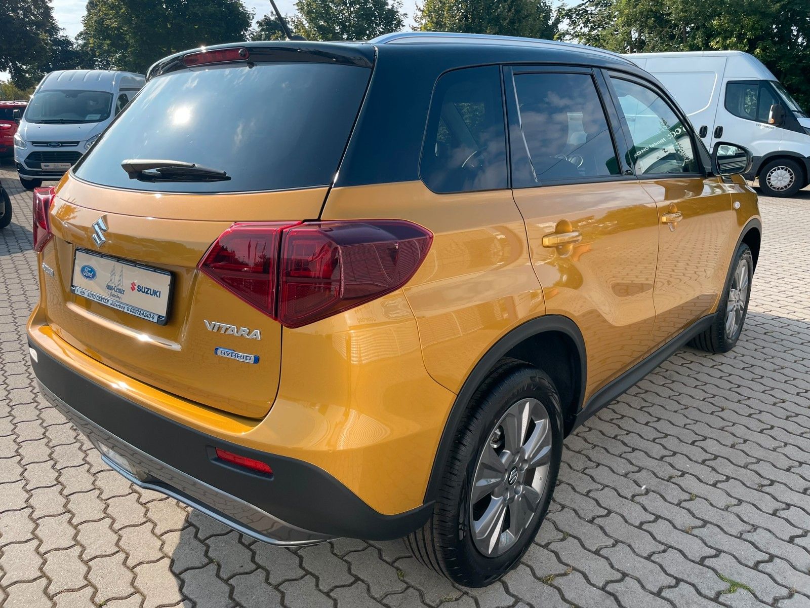 Suzuki Vitara 1.5 Hybrid Comfort - Samsaru's Car Outlet