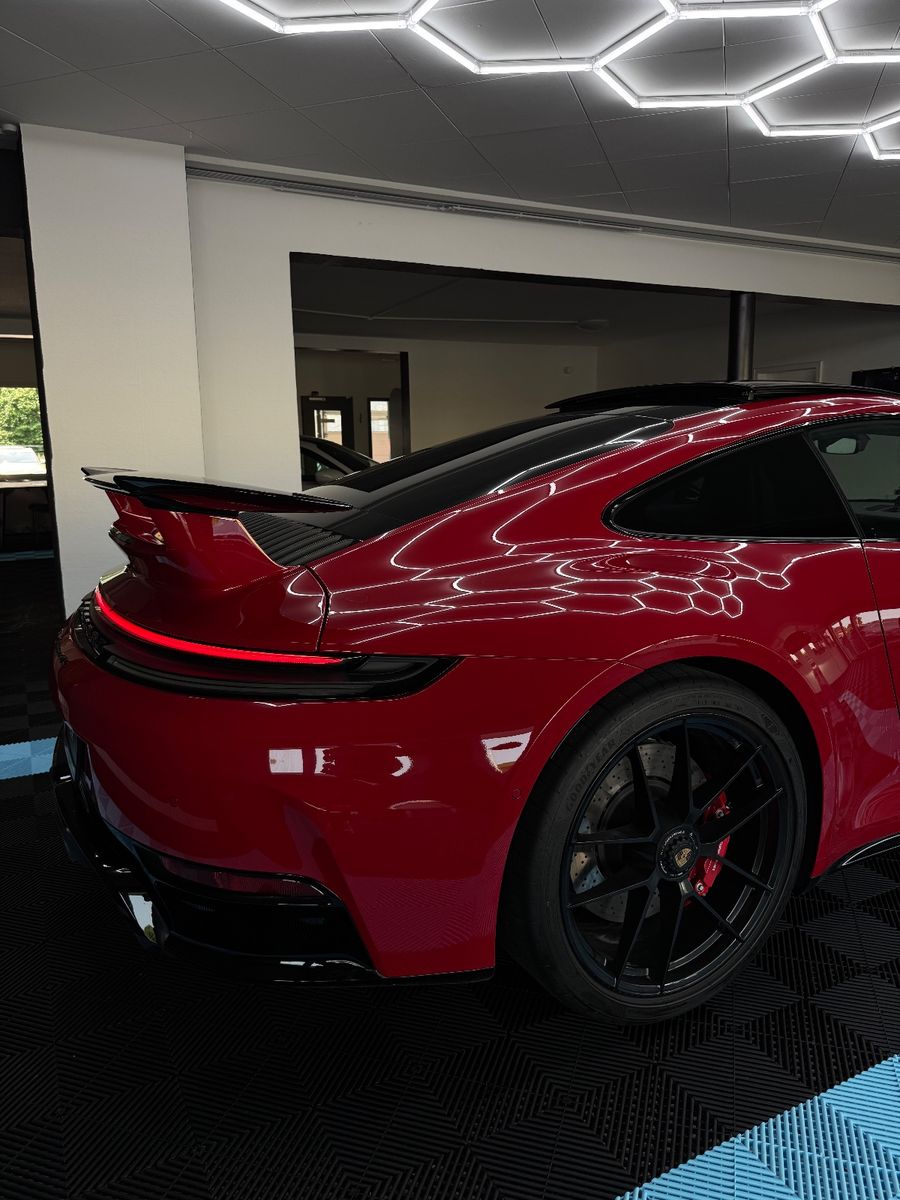 Porsche 992.2 Carrera GTS - Samsaru's Car Outlet