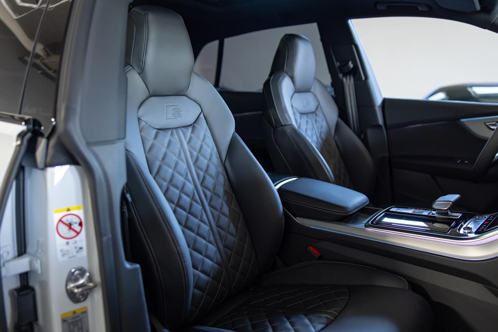 Audi Q8 50 TDI quattro S-Line - Samsaru's Car Outlet