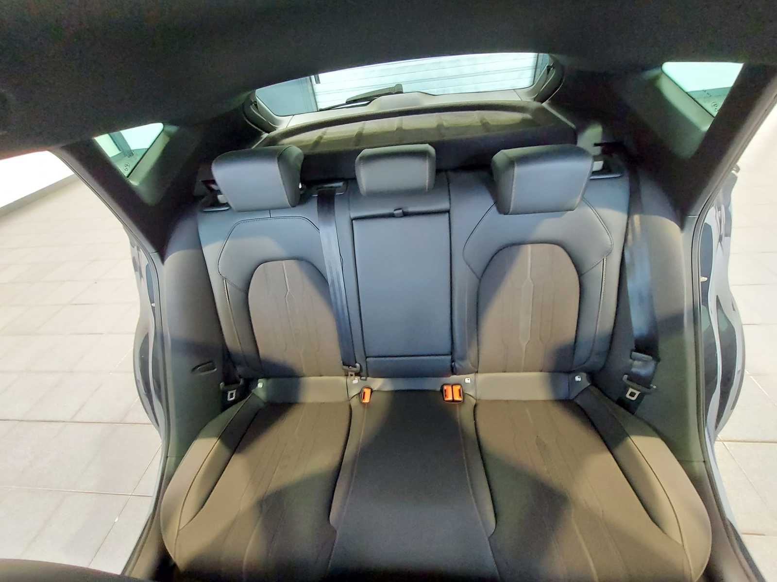 Volvo XC 40 T4 TwinEng  R-Design Plug-In|AHK|LED