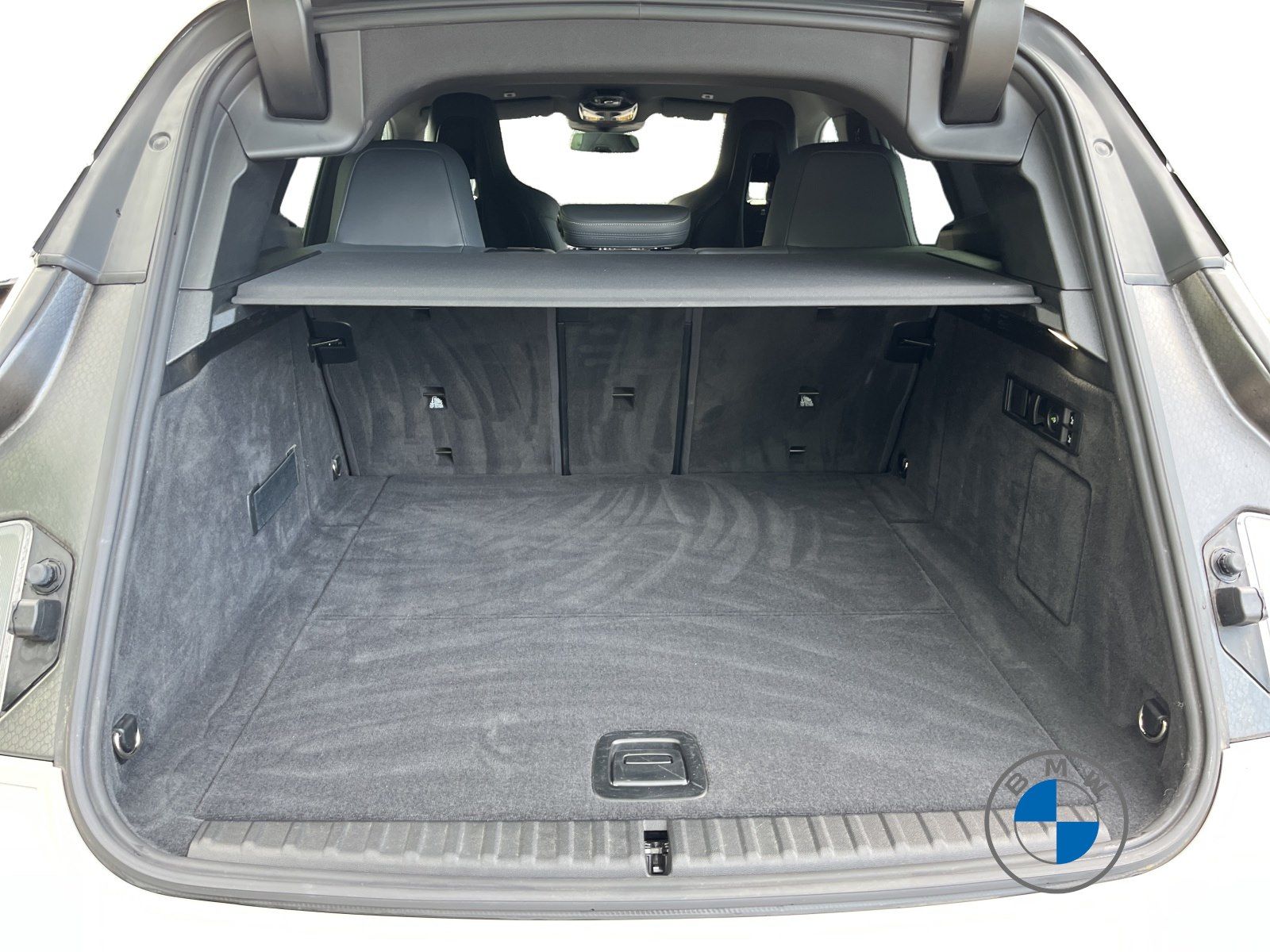 BMW iX M70 XDRIVE 23" DA/PA Prof. AHK Luftfederung