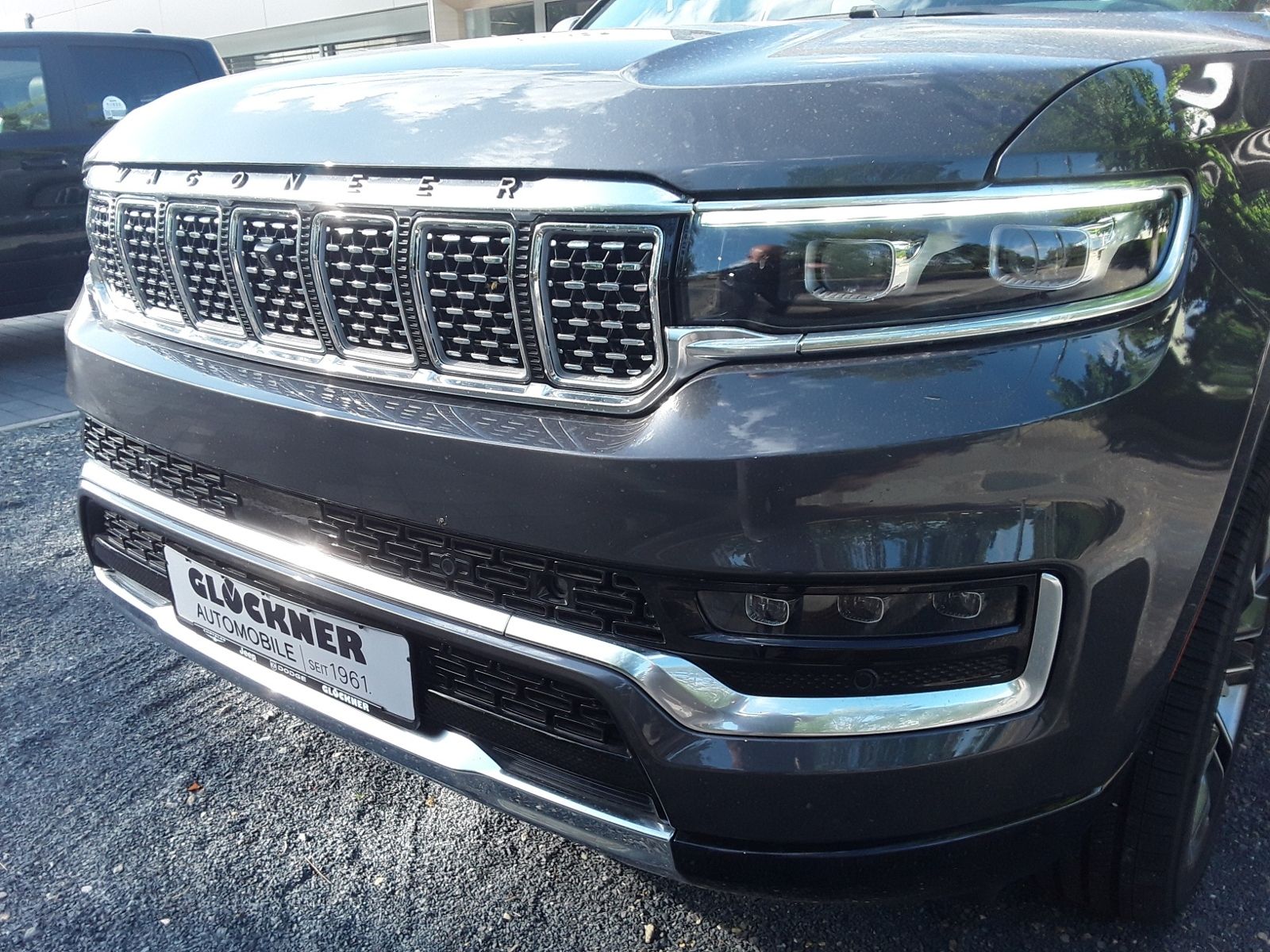 Jeep Grand Wagoneer 6.4 V8 Series III