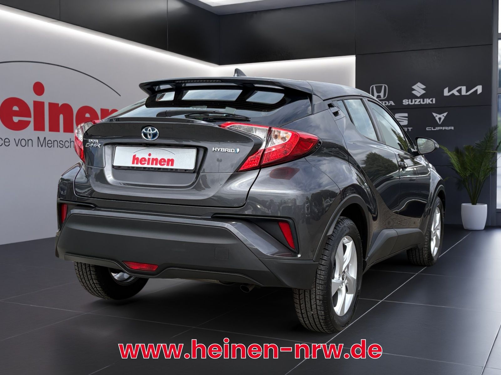 Toyota C-HR 1.8 Automatik Flow - Samsaru's Car Outlet