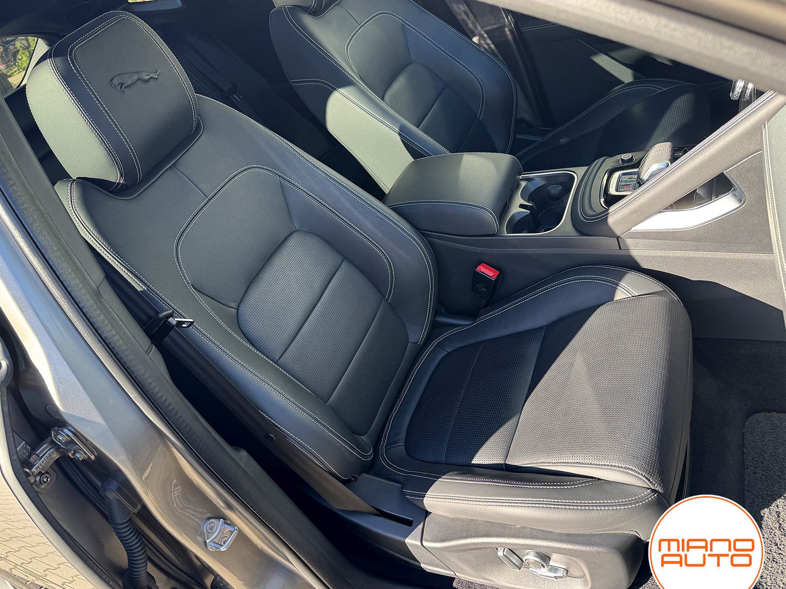 Jaguar E-PACE R-Dynamic S AWD *Mod. 2022|Pano|BlackPack