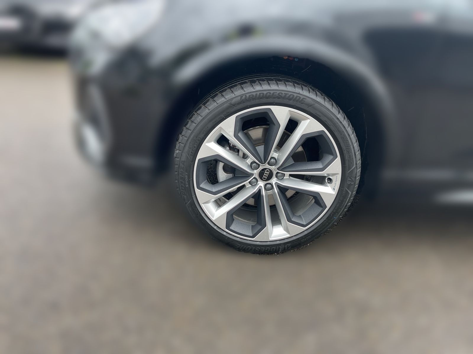 Audi Q3 S line - Samsaru's Car Outlet