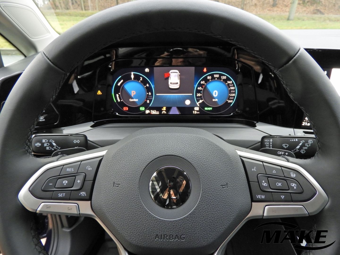 Volkswagen Golf Style 1.4 TSI eHybrid - Samsaru's Car Outlet