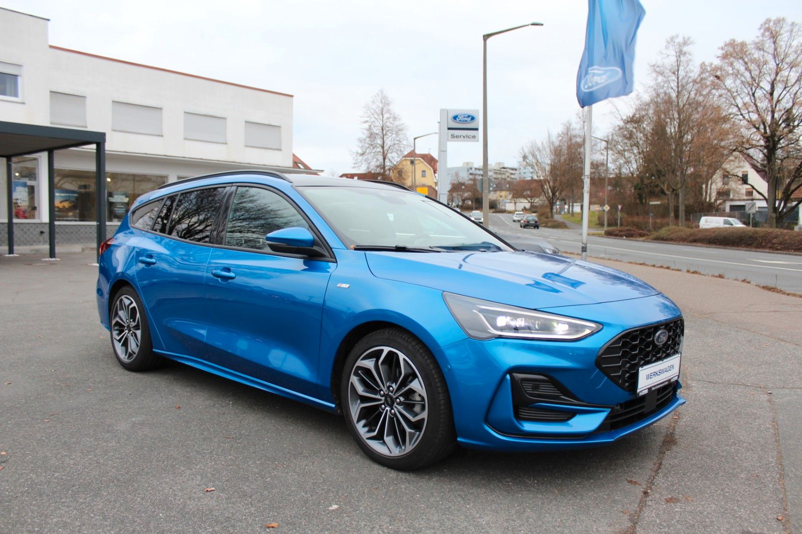 Ford Focus ST-Line X Turnier 1,5EcoBlue*PANO*AHK*AUT