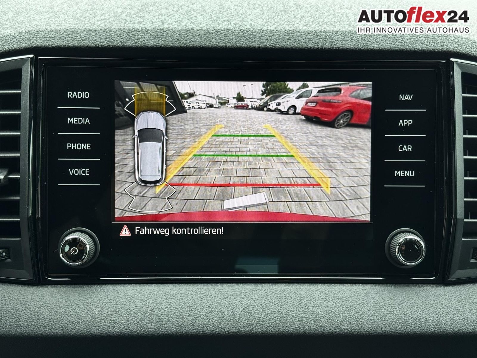 Skoda Karoq 1,5 TSI DSG Sportline 2ZKlimaautomatik ...