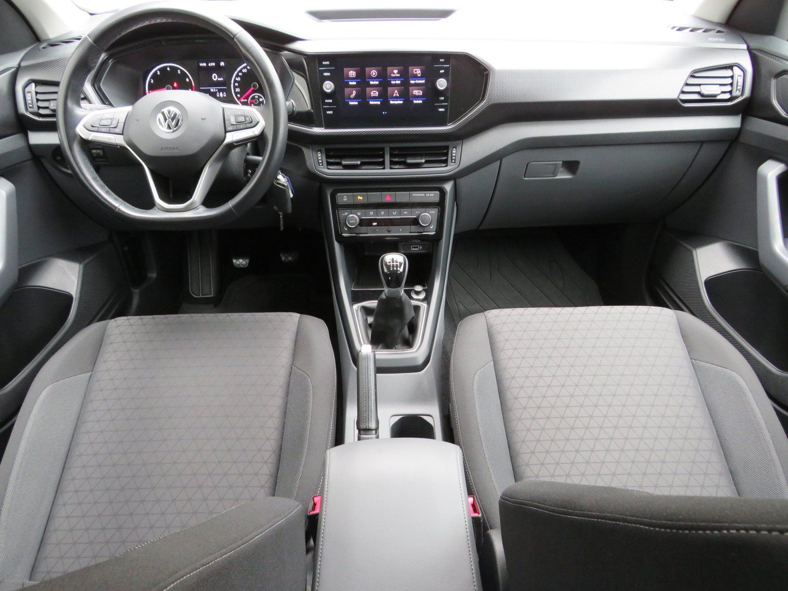 Volkswagen T-Cross 1.0 TSI Life - Samsaru's Car Outlet