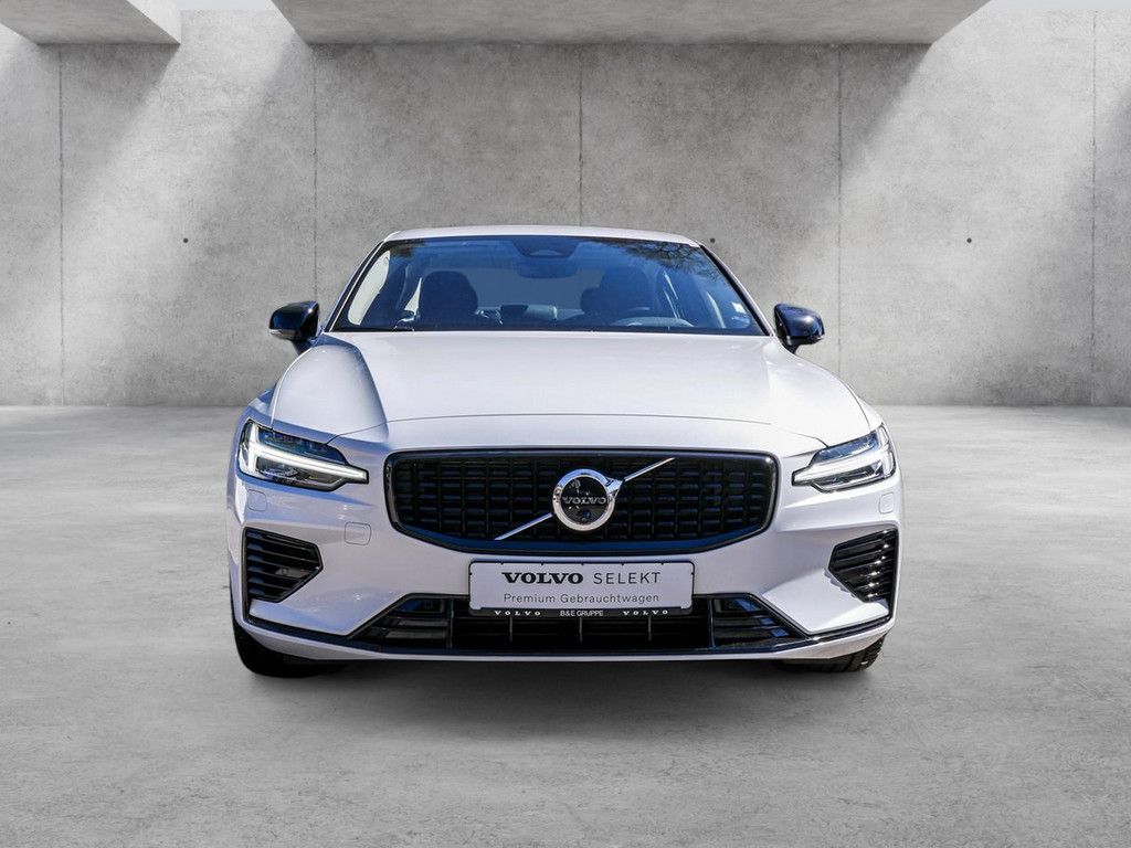 Volvo S60 T8 Ultimate Dark Recharge Plug-In Hybrid AWD