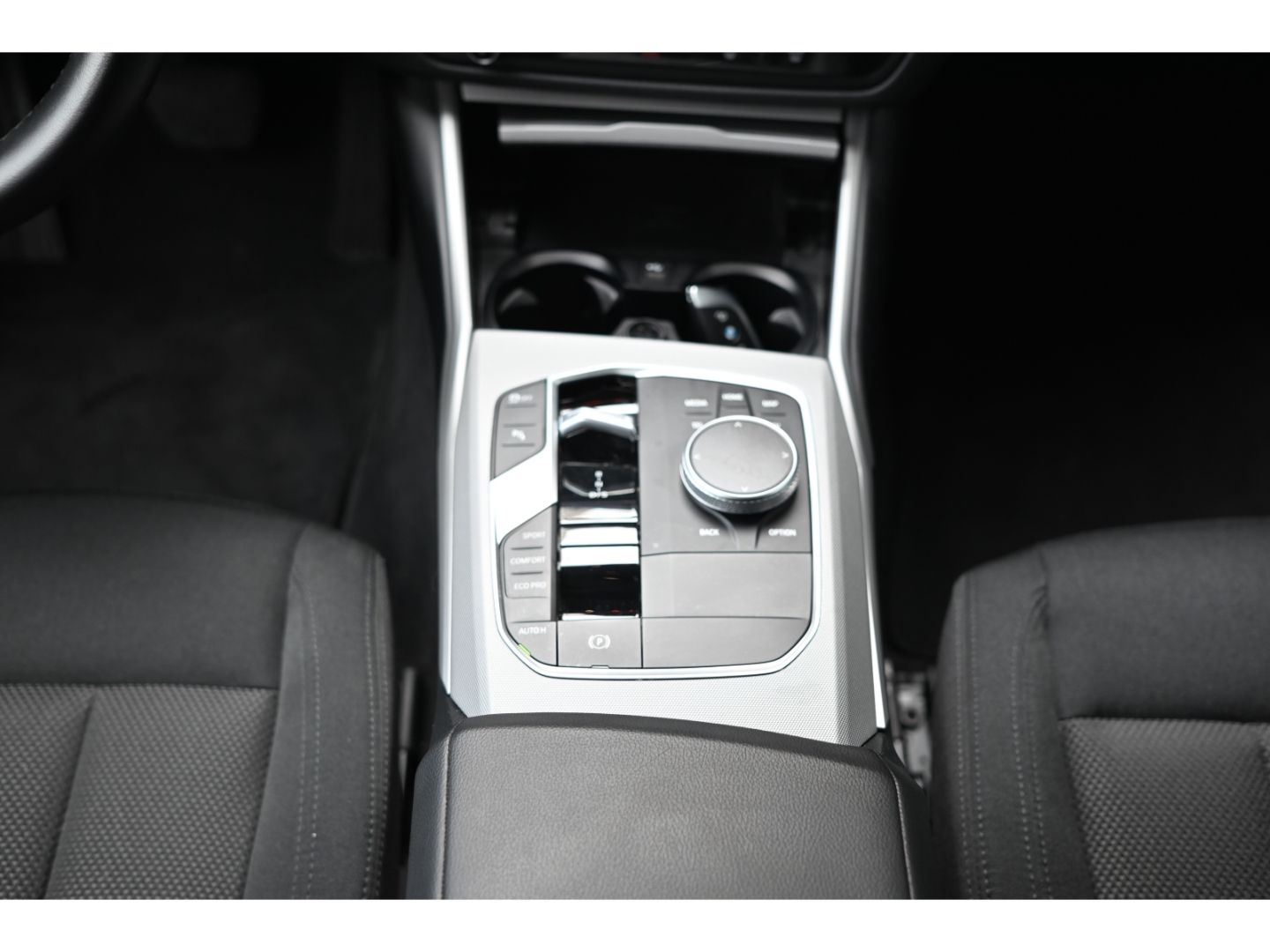 BMW 320d xDrive Touring - Samsaru's Car Outlet