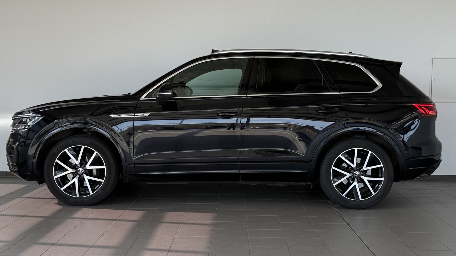 Volkswagen Touareg R-Line 4M |PANO |LUFT |HUD |MATRIX |AHK