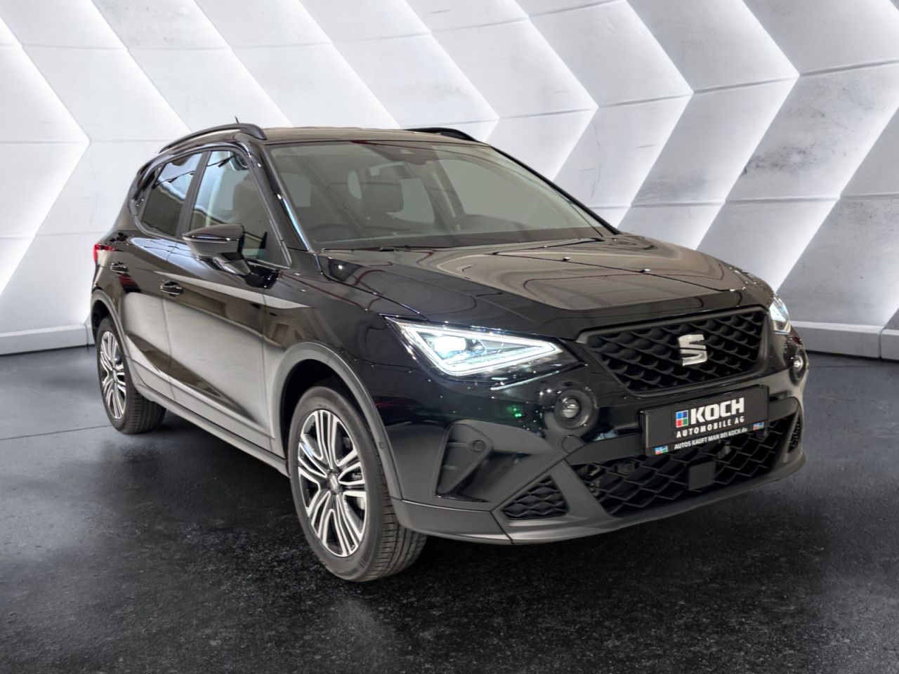 Seat Arona 1.0 TSI DSG Road Ed SOUND NAVI PDC V+H AHK